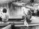 (3/27): Zgłowiączka - tyłem też można.<br>1988-05