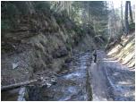 (27/117): Śliczny widoczek idąc w dóół.<br>2008-04-26