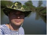 (40/117): Rafał jako armator i kapitan na rufie, Tmek jako szlakowy i suka Szekla między nimi.<br>2008-04-27