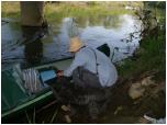 (42/117): Na lewym brzegu przed mostem w Górze był bar.<br>2008-04-27