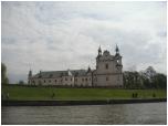 (86/117): Klasztor OO. Paulinów i ciągnący się kilka kilometrów bulwar spacerowy.<br>2008-05-01