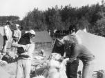 (9/105): Mazury 1987 - Biwaki podczas pierwszych spływów Zgłowiączką bywały w innych miejscach niż obecnie.