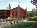 (6/83): Architektura fabrycznych budynków w Verli nawiązuje do architektury gotyckich kościołów.<br>2014-07-27