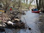 (12/81): Ruziec, nad rzek± w Głęboczku było takduże ¶mieciowisko, jakiego już dawno nie widzieli¶my<br>2015-04-12