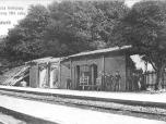 (46/48): Remiza kolejowy zburzony 1914 roku Włocławek<br>fot. n.n. 1914 r.<br>Widok remizy kolejowej zburzonej w czasie działań wojennych w 1914 r.